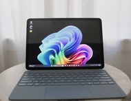 Surface Pro, 12吋 Copilot+ PC 連電腦 鍵盤 和 手寫筆