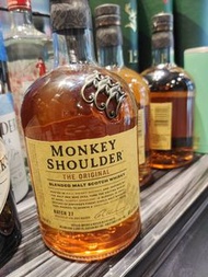 Whisky monkey shoulder