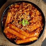 Halal And More Contents Rabokki (180gram) Ramen Topokki/Tteokbokki Instant Tteokbokki Tokpoki Topoki