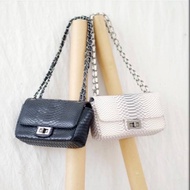 Kyra bag/snake bag/snake bag/Sling bag/axton Women's fashion Sling bag/fsh axton