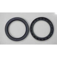 OIL SEAL TC 220 270 15 . TC 220 X 270 X 15 NBR TAIWAN