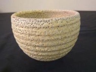 《茁壯啟業 》茶碗 蟲蛀茶碗（米色） 田承泰老師 12x12x8.8 cm　K265