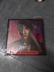 婁峻碩 RISE 簽名專輯