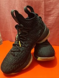 Men's Nike LeBron 15 XV Metallic Gold Black Basketball Shoes Size US Youth 6