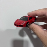 Tomica Ferrari 488 diecast