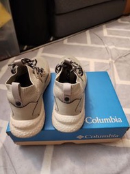 Columbia 鞋