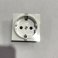 Ups output plug Ups socket/ Ups ica Outlet/ removed ups ica