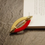 老又好古董珠寶 金色尖端雙色琺瑯紅白別針 B1993