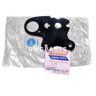 SPEEDOMETER BRACKET / PANGKON IRON BRACKET YAMAHA RS100 DT100 LS3 ORIGINAL NOS RS DT 100. SPEEDO SPI