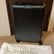 Rimowa Essential 行李箱