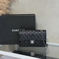 CHANEL 經典口蓋包 CF23 - 粒面牛皮黑銀
