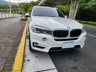 自售BMW X5 xDrive 30D 柴油車/手自排/4WD/HID/全景天窗/自動吸門/電尾門/5門/5人座