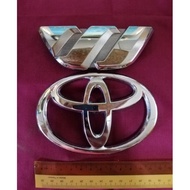 (used)Toyota wish front rear emblem 2pcs