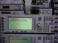 HP/Agilent 250k-3GHz ESG-D 信號產生器 E4432B