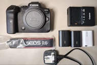 [九成新］Canon R6 無反相機 跟三電池，叉電器及相機帶