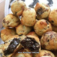 kue soes kering isi coklat sus kering coklat kue sus kering sus coklat kering