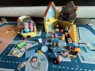 Peppa Pig School Bus House Picnics Playset 粉紅豬小妹 摺合屋 場景 小豬佩奇 玩具屋 玩具車 露營 學校 校巴 旅行車