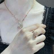 Dior Rose des Vents 玫瑰花項鍊
