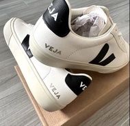 全新現貨 Eur 39,40 Veja 法國小白鞋 Campo Black Sneaker Shoes