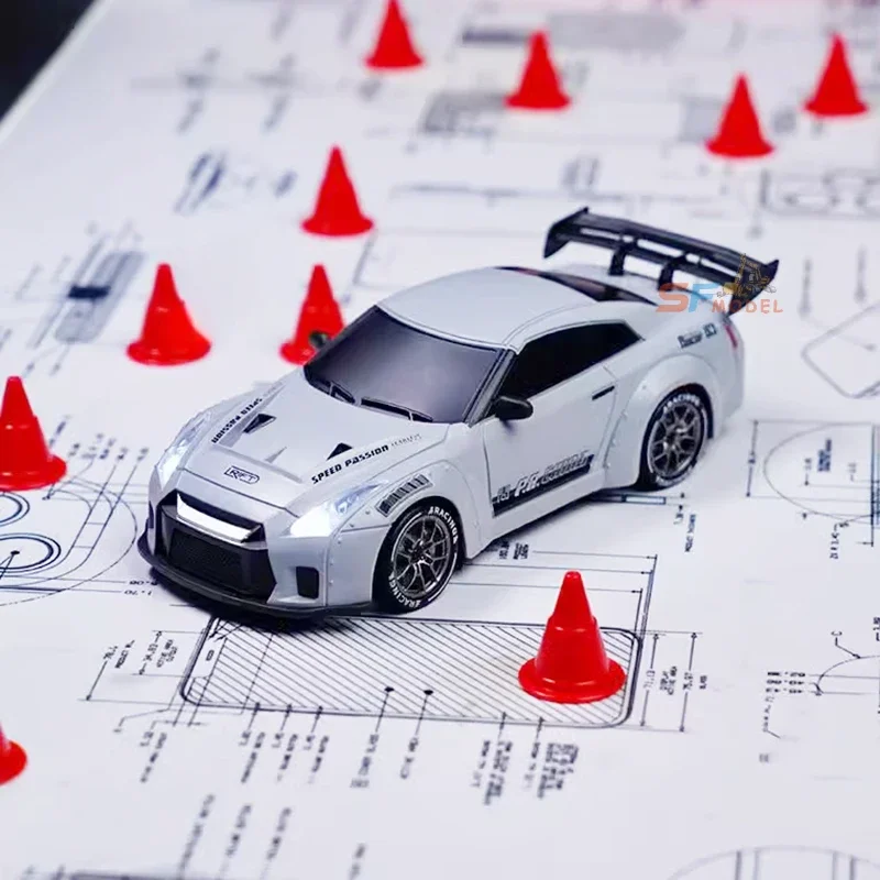RC Drift Car 1/24 4WD Mini RC Drift Racing Model 2.4G Radio Full Scale with Light Professional Remot
