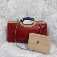 LV 漆皮手提肩背包M91987