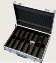 遊戲王 25週年 海馬手提箱 +UR卡組 （61張）