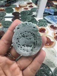 Mặt dây chuyền Kỳ Lân phong thủy đá ngọc phỉ thúy