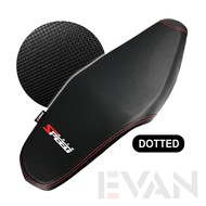 EVAN.SHOP MOTOSPEED WATERPROOF FLAT SEAT CARBON/BLACK/SANDPAPER/DOTTED FOR SNIPER 155 MOTORCYCLE