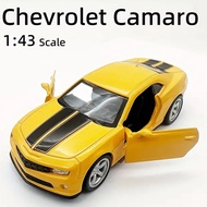 1:43 Scale Chevrolet Camaro Alloy Car in Yellow with Opening Doors, a Classic Racing Model