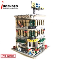 Pre-Loved LEGO Creator Expert Grand Emporium Set #10211