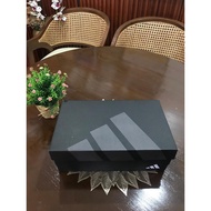 INNERBOX_ADIDAS ZERO SHOES