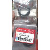 (D18) Honda Oil Seal Rear Axle 29x44x7 - Beat FiV1 V2 V3 Carb Spacy Scoopy Fi/ESP Genio