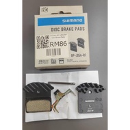 Pad Brek Shimano XTR BP-J05A-RF Resin Dengan Sirip Radiator Tahan Haba Untuk 2Piston Basikal Gunung 