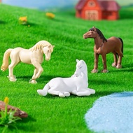 Set of 3 Pony horses for miniature landscape decoration (size 5.9-6.6cm).