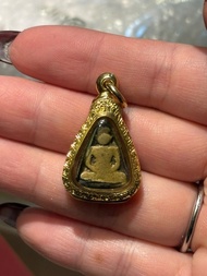 ⚜️龍婆艮 2460 屈班間 財龜小立專⚜️