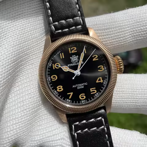 STEELDIVE Men's Watch 39MM NH35 Automatic Watch 200m Waterproof AR Coated Sapphire Glass Solid Bronz