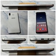 懇得機通訊 三星 二手機 A8 STAR 4G/64G 白色 6.3吋【歡迎舊機交換折抵】966