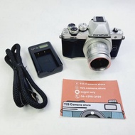 OLYMPUS EM10ii + Fujian 35mmii Hand Crank Lens