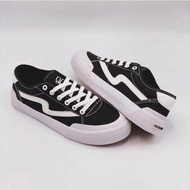 Sepatu Patrobas Ivan Black White Low 100% Ori