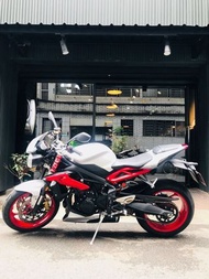 2017年 凱旋 Triumph Street Triple 675 Rx ABS 總代理 只跑五千多公里 可分期 免頭款 歡迎車換車 網路評價最優 業界分期利息最低 街車 三缸