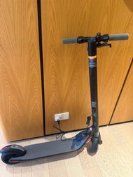 Ninebot Segway KickScooter ES2 電動滑板車