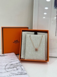 ⛓️Brand New HERMES Pop mini H Necklace with Two-tone Charm code of 2025 愛馬仕 新款項鍊雙拼色 溫柔又氣質的配色 非常火爆款 2