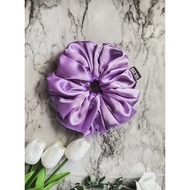 LÌLY XXL SCRUNCHIE in SATIN