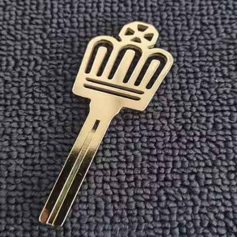 Spare keys For Toyota Crown Camry Corolla RAV4 Reiz Highlander Engine Remote Key Blank Toy48 key bla