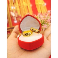 แหวนทองคำแท้ สลักอักษร แหวนคู่รัก (แจ้งแบบในแชท) ทองแท้ 96.5% น้ำหนัก 1.9 กรัม (ครึ่งสลึง)