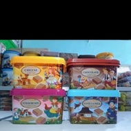 Biscuit wafer cube chocolate