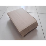 CLEARANCE STOCK Box Suitable for Online Business / Kotak 20cm x 15.5cm x 7cm
