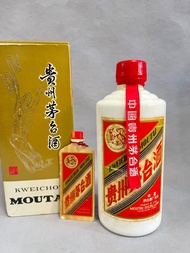 80-85年 飛天 貴州茅台酒 200ml （第三張相劃線為水位高度）
