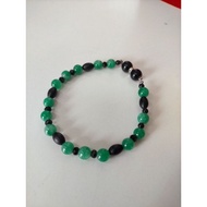 Blood pressure bracelet with green stone, clasp ni50-52