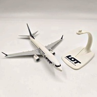 1/200 Boeing B737MAX8 LOT (Polish Airlines) ABS Assembled Airplane Model Static Collection Ornaments